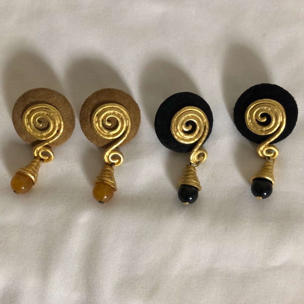 Vintage costume jewelry earrings - Picture 1 of 5